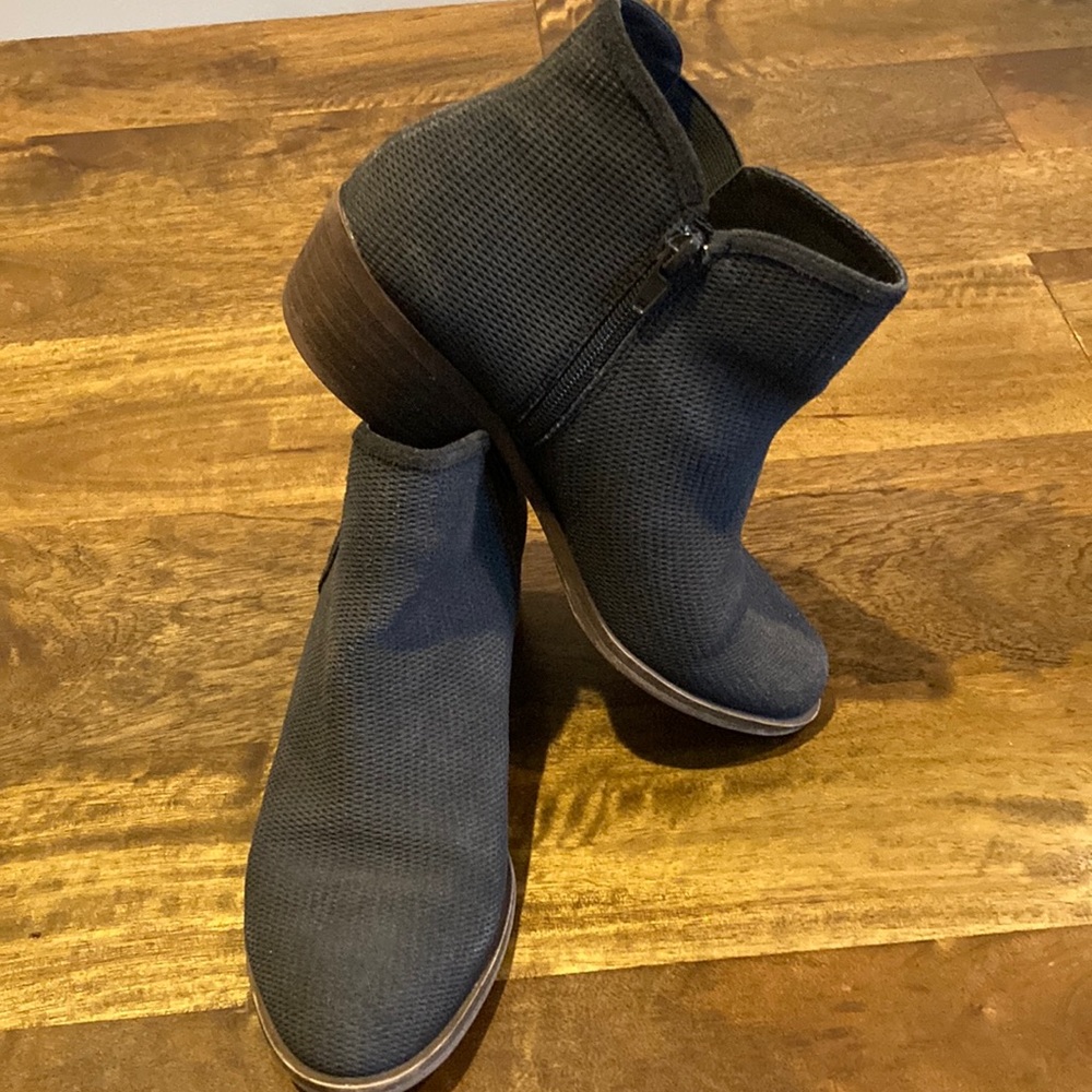 Kenzie grey ankle boots women size 7.5